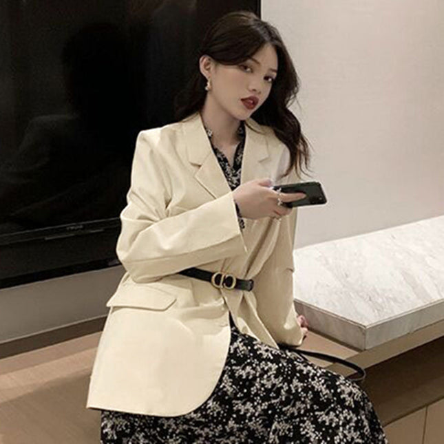 Beige Blazer In British Style, Trendy Set With A Black Top