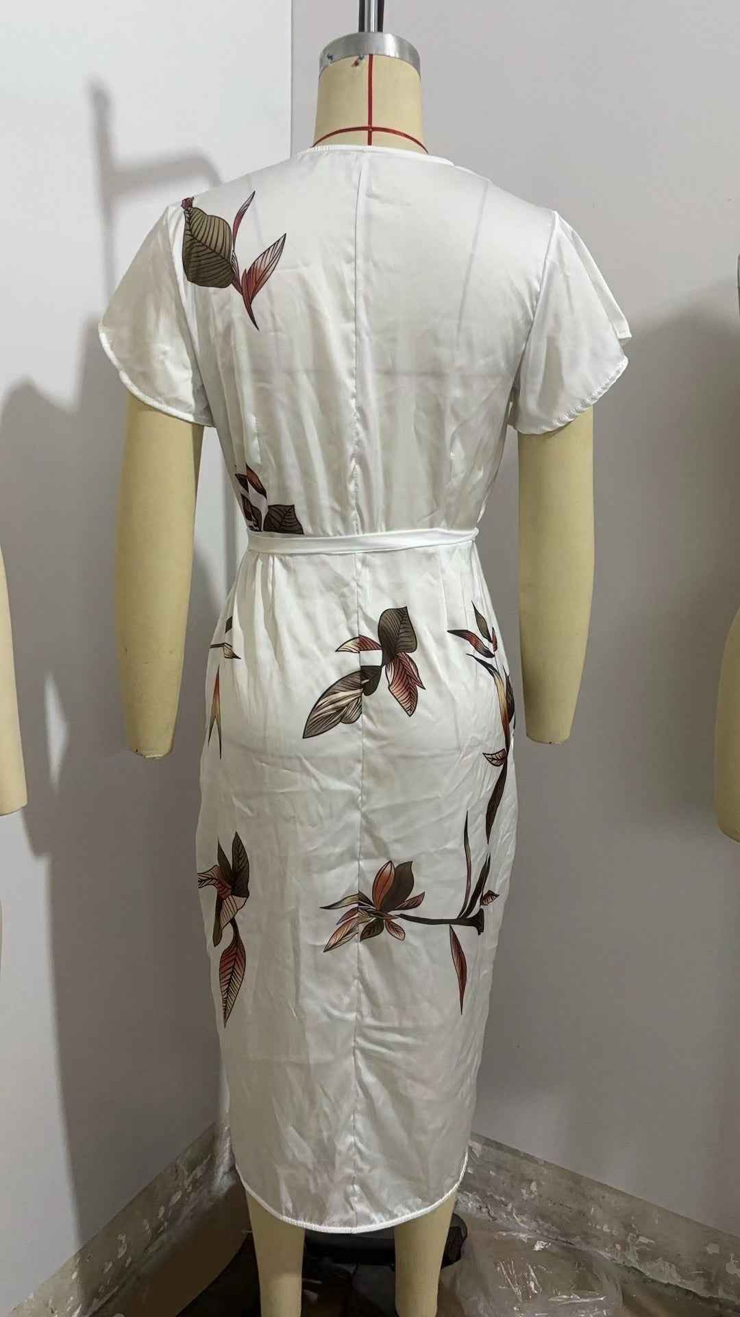 European And American V-neck Short-sleeved Lace-up Digital Printed Dress