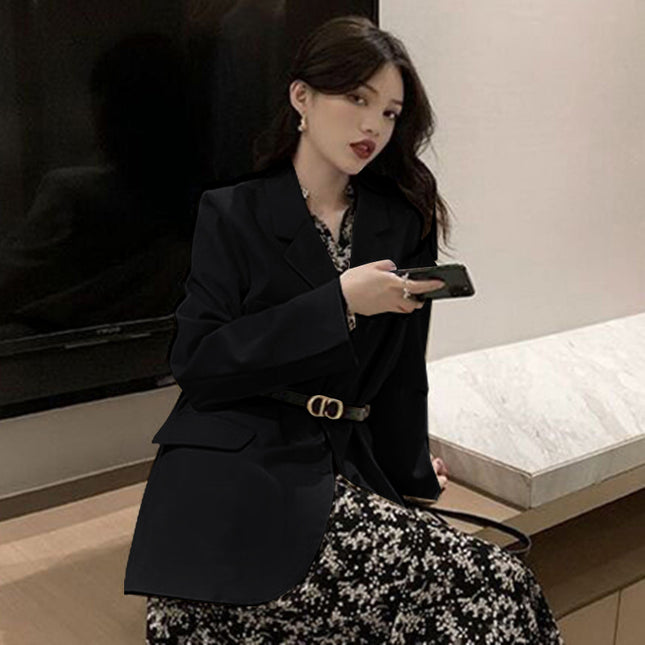 Beige Blazer In British Style, Trendy Set With A Black Top