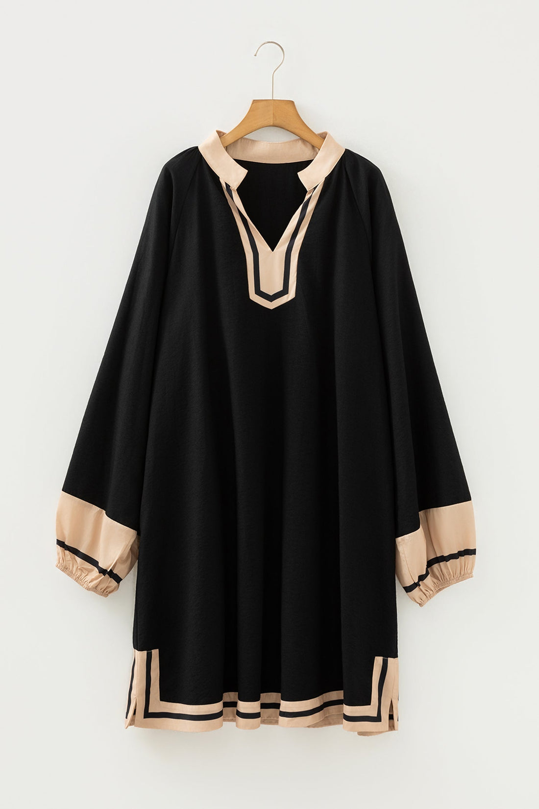 Plus Size Colorblock Stripe Trim V-Neck Dress