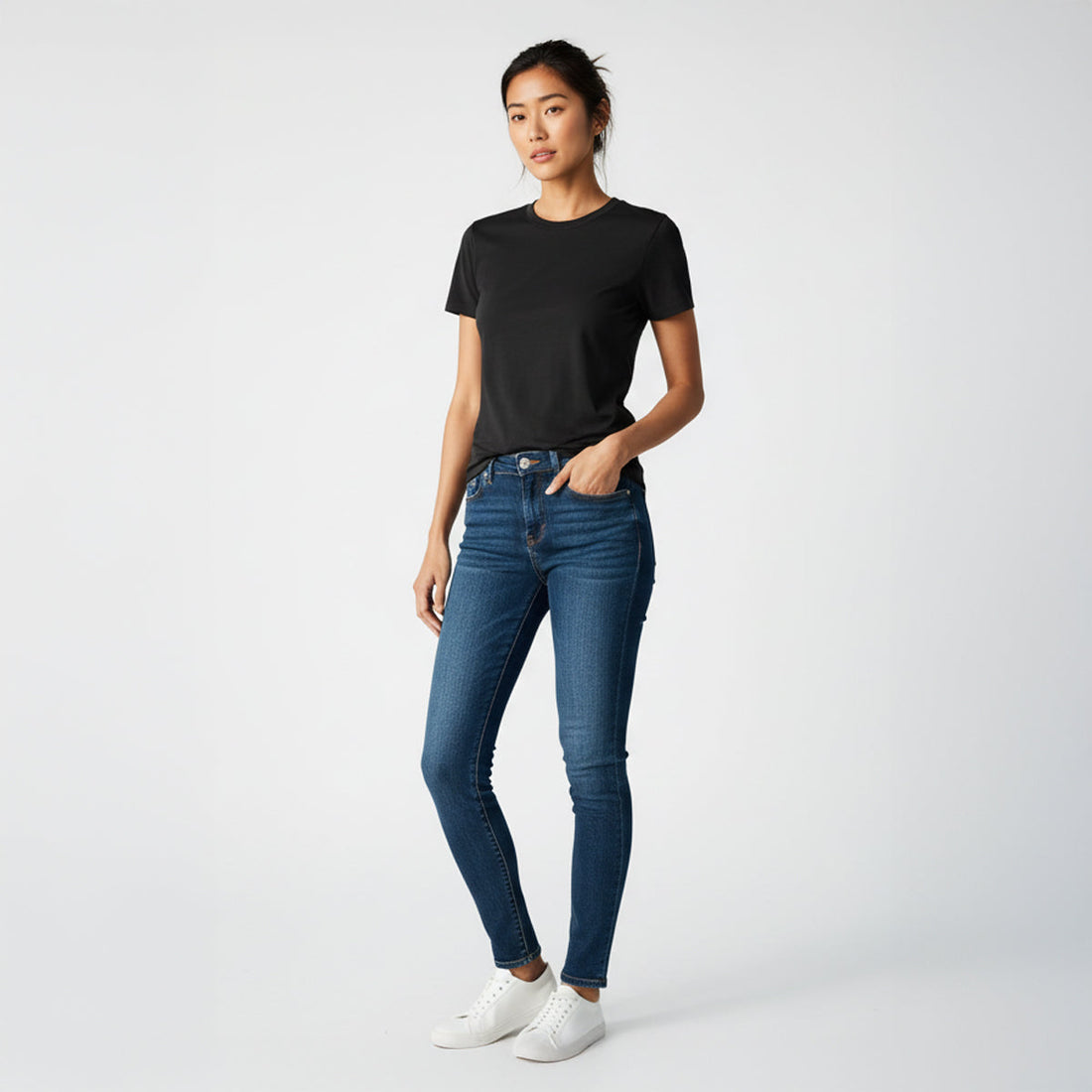 Kenzi Black Short Sleeve Crew