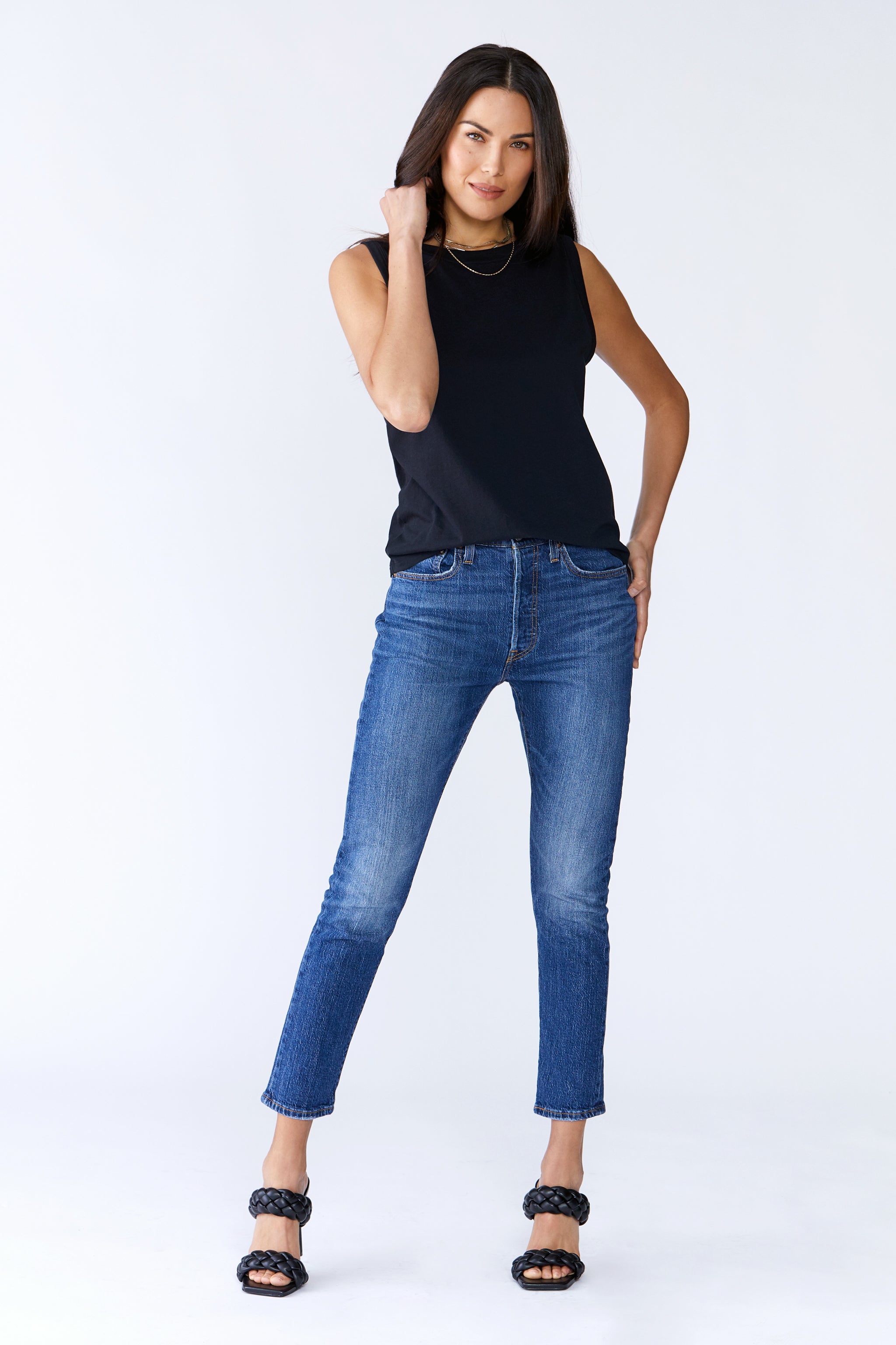 Nina Muscle Tee